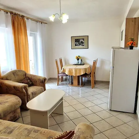 Apartment Merima *